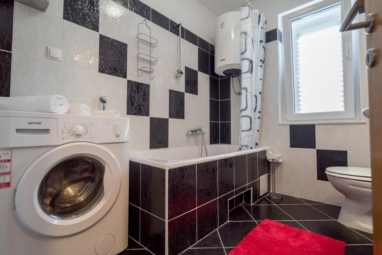 Apartment Anteo Free Parking Split Kültér fotó