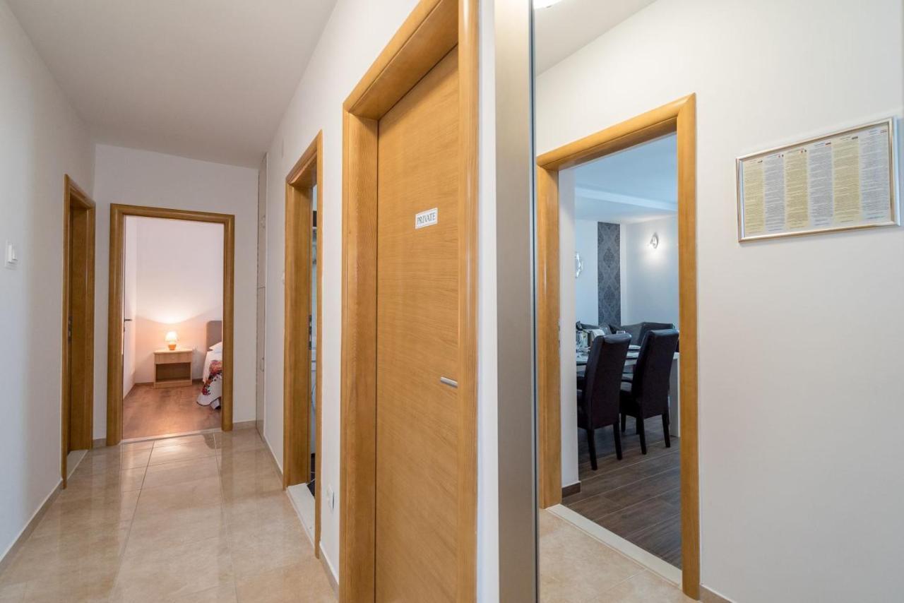 Apartment Anteo Free Parking Split Kültér fotó